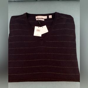 Brand new Men’s Calvin Klein Sweater with tags. Size xxl.